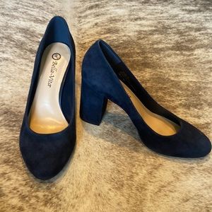 Blue suede pumps